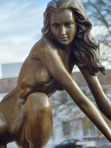 Bronzefigur marmorsockel - bronzefigur,