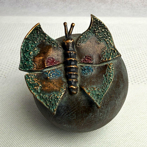 Bronze kugel mit schmetterling - kugel,