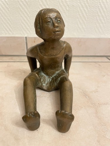 Bronze figur sitzendes - figur,