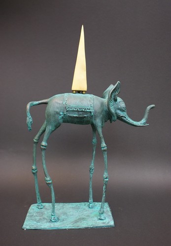 Bronzefigur cosmic elefant - ",