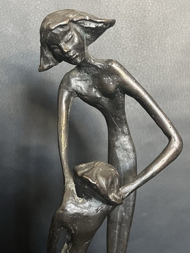 Alte bronzefigur mutter - alte, mit