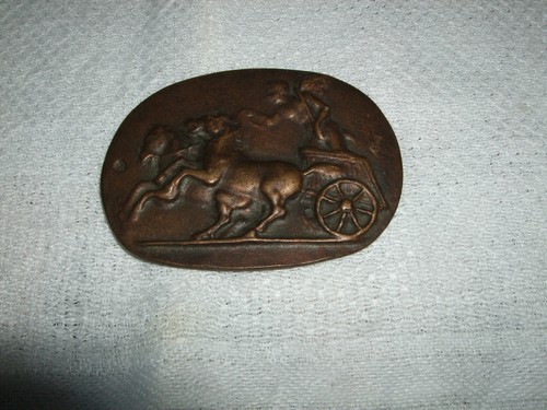 Ovale bronze mit - mit, geflügeltem
