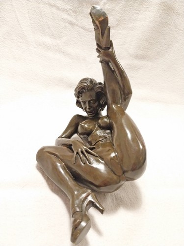 Antique effect bronze - bronze, figures