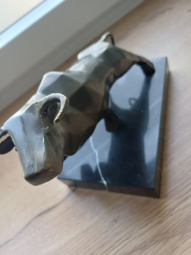 Modernistischer bronze - modernistischer,