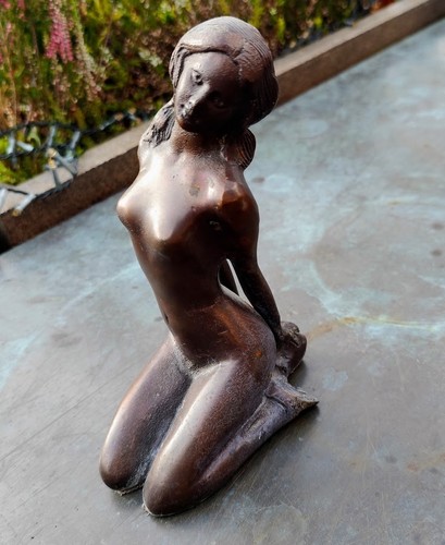 Bronze sign valente skulptur - bronze, sign.
