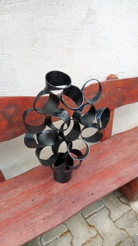 Futurisstische skulptur aus - skulptur,